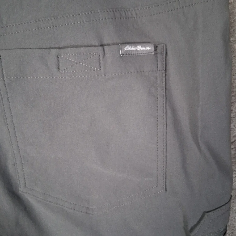 Eddie Bauer Rainier Cargo Pants Men Size 38x32 Gray Straight UPF DWR Fits 40x32
